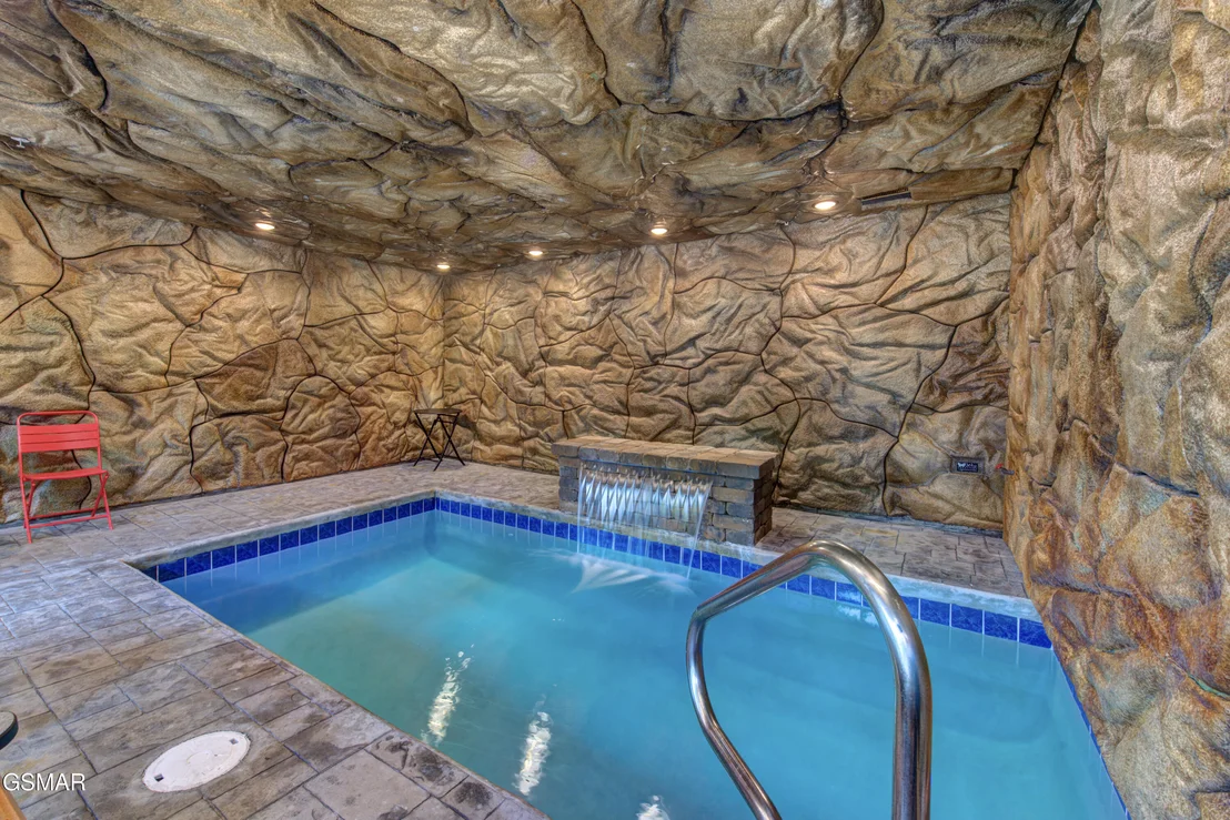 Photo of 1717 Summit View Way