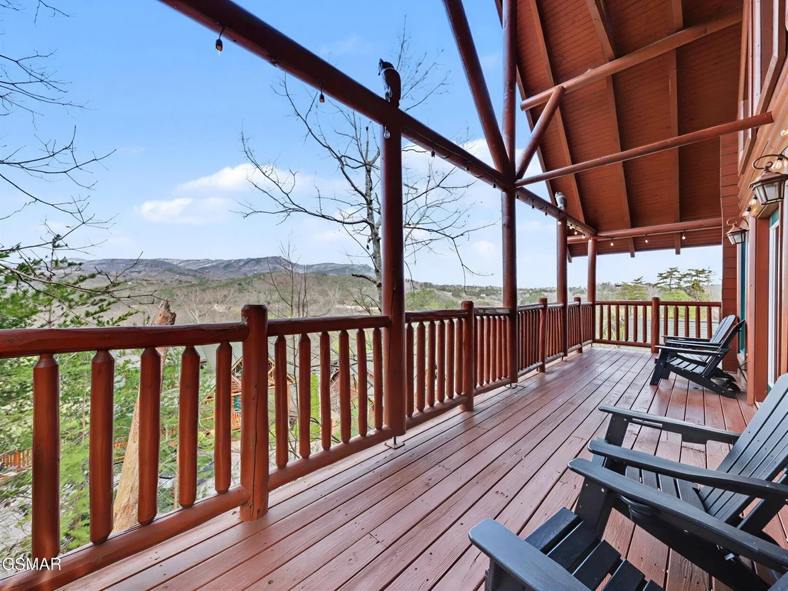 Photo of 1723 Summit View Way