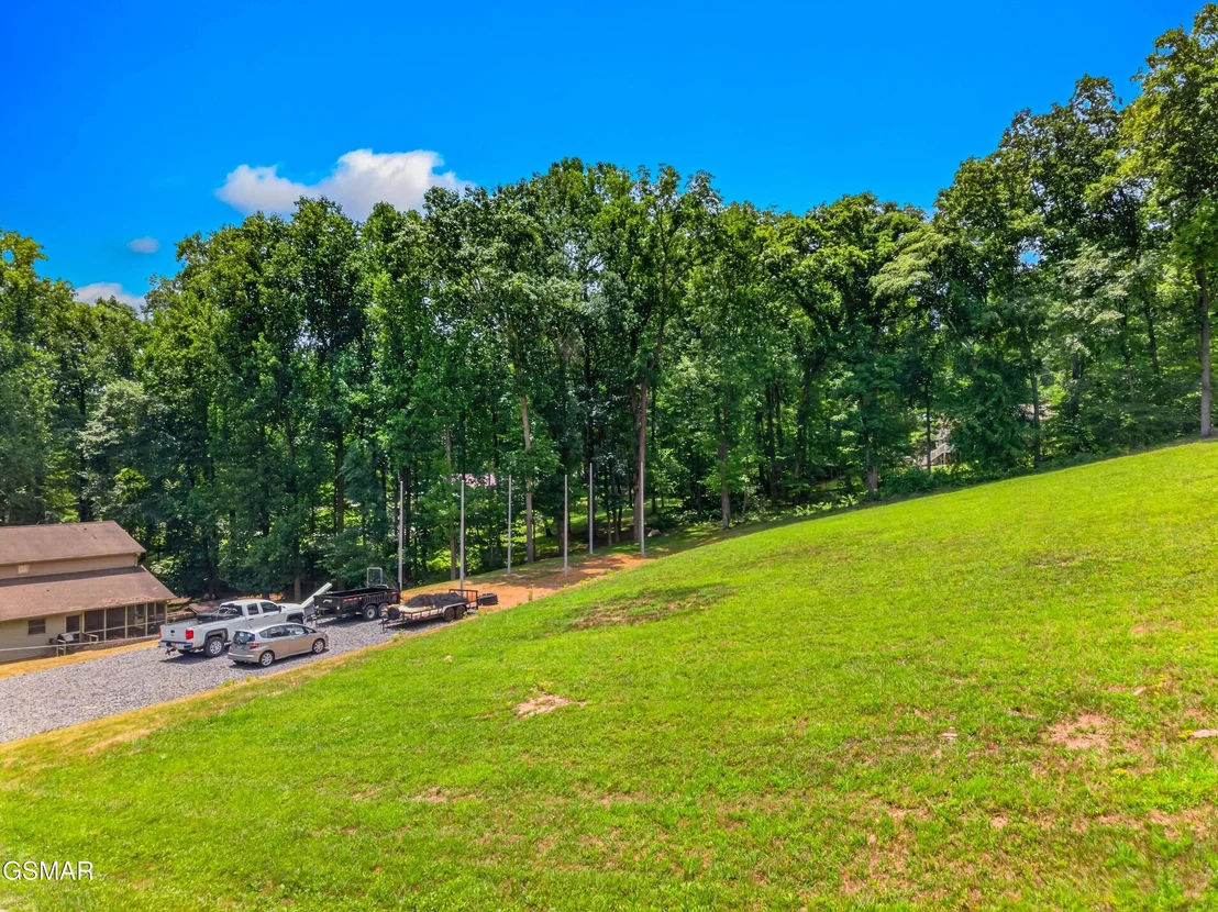 Photo of 917 Crickett Drive