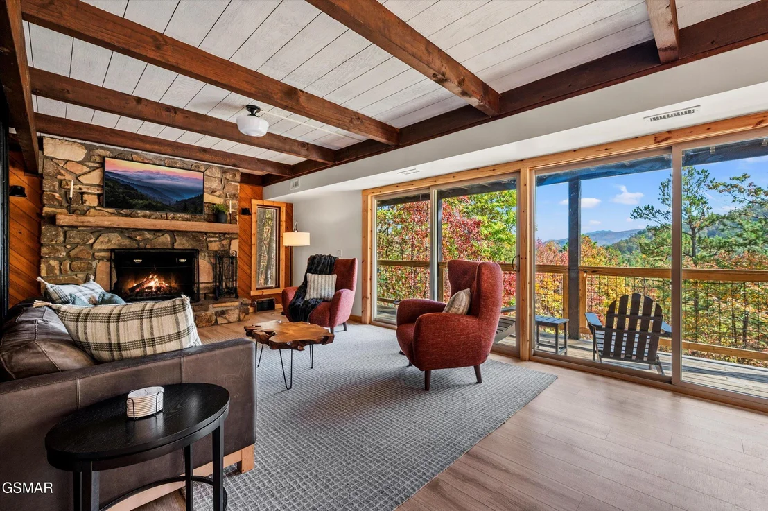 Photo of 2758 Overholt Trail