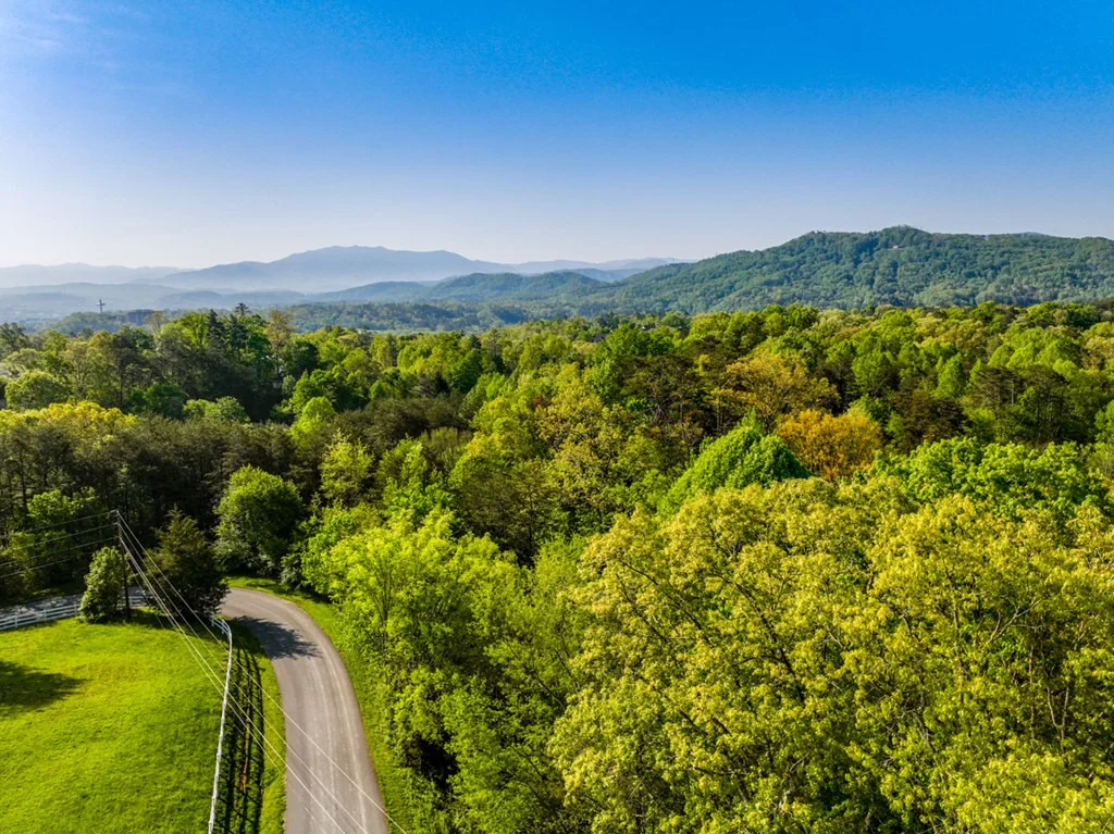 Photo of 1140 Crestview Drive