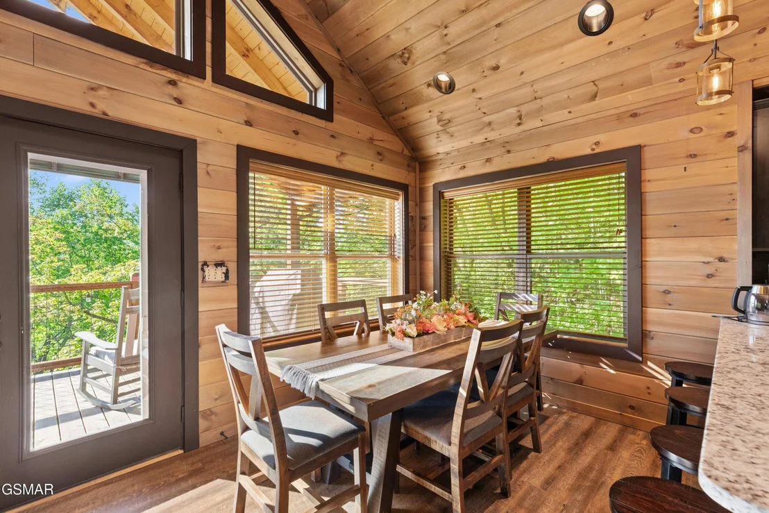 Photo of 2624 Overholt Trail