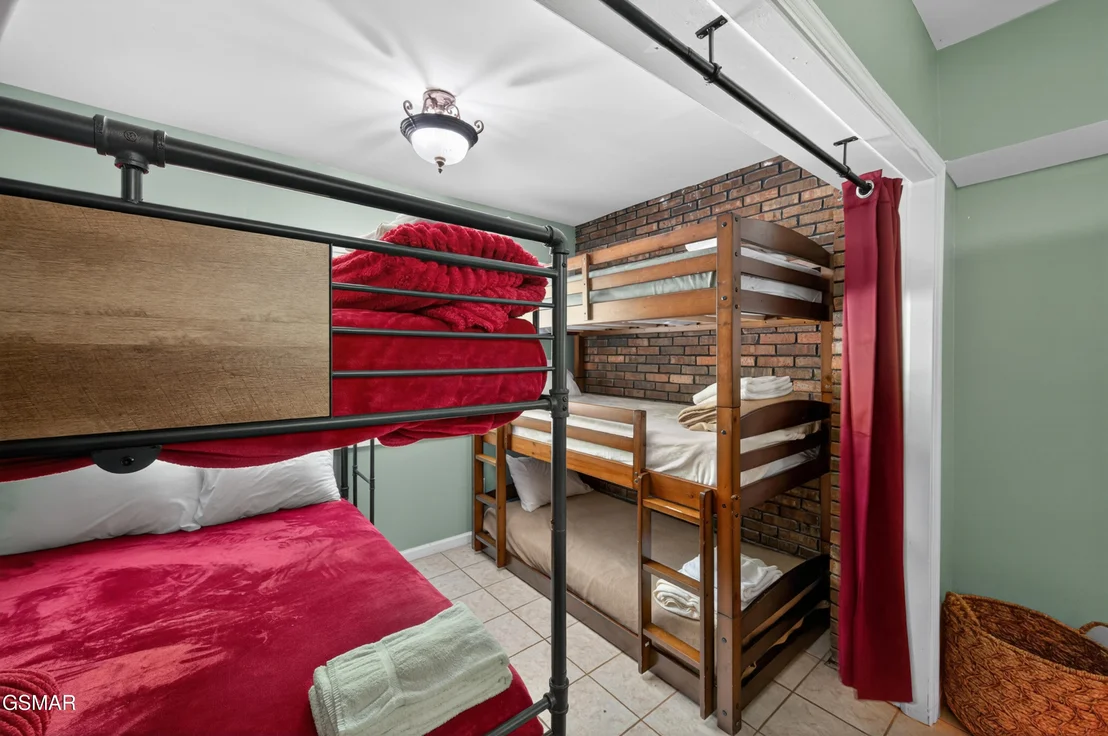 Photo of 2315 Headrick Lead