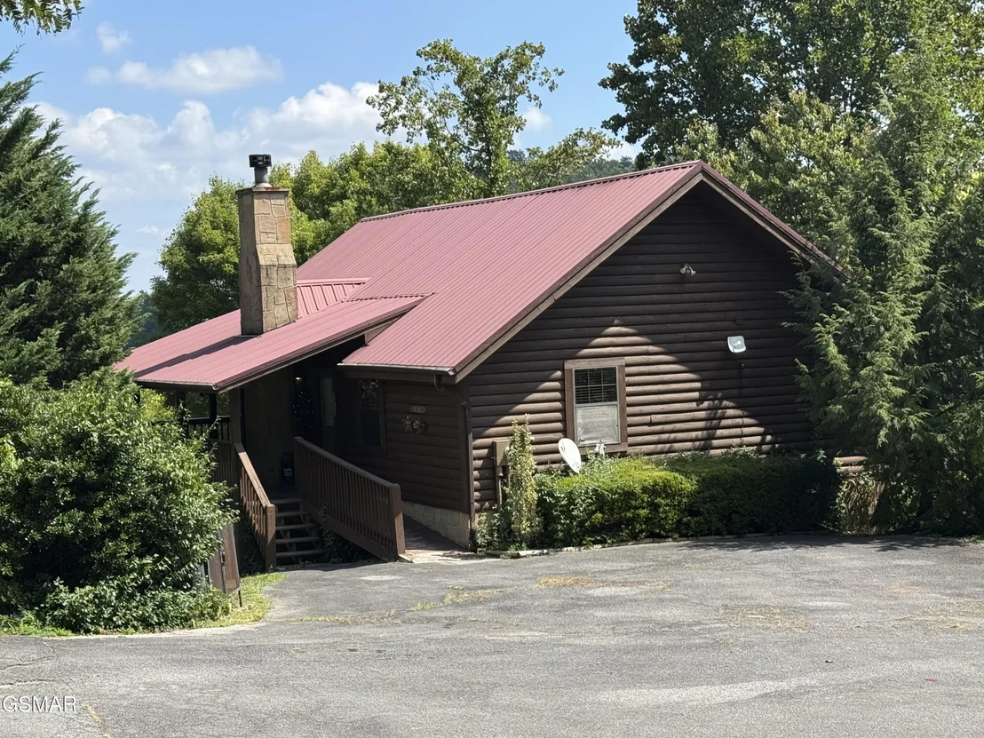 Photo of 2409 Walnut Cove Way