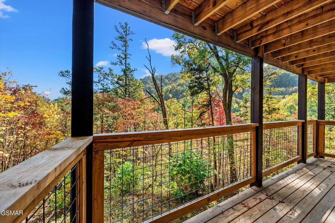 Photo of 2758 Overholt Trail