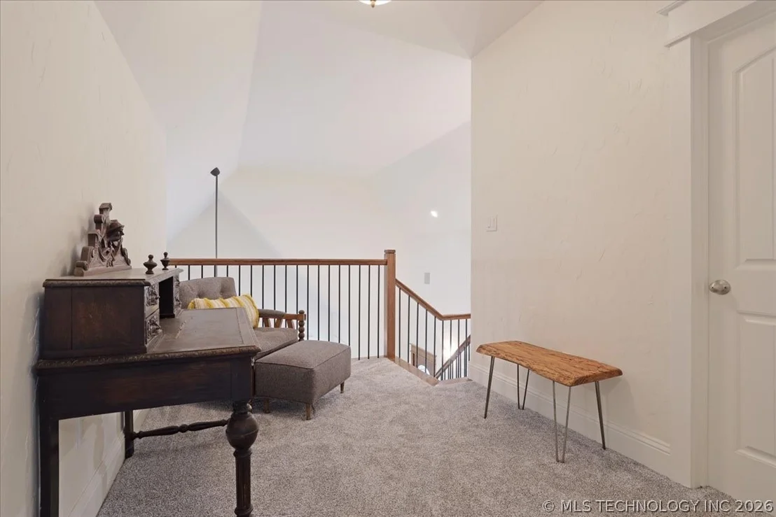 Photo of 900 W Hardesty Road