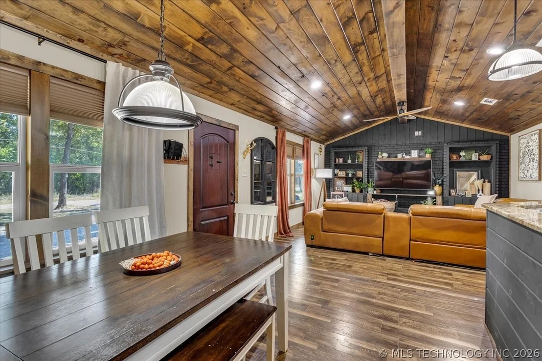 Photo of 2087 Willafa Woods