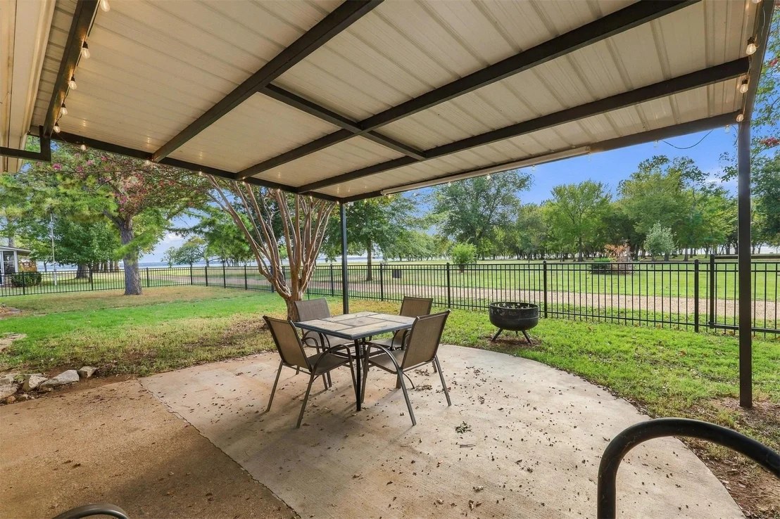 Photo of 2828 Riverview Road