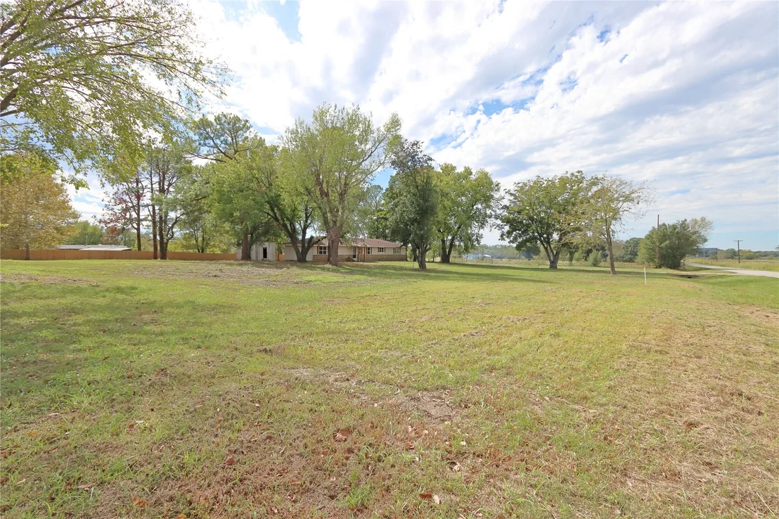 Photo of 8441 Old Taft Road