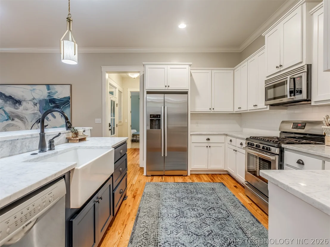 Photo of 25 Boulevard