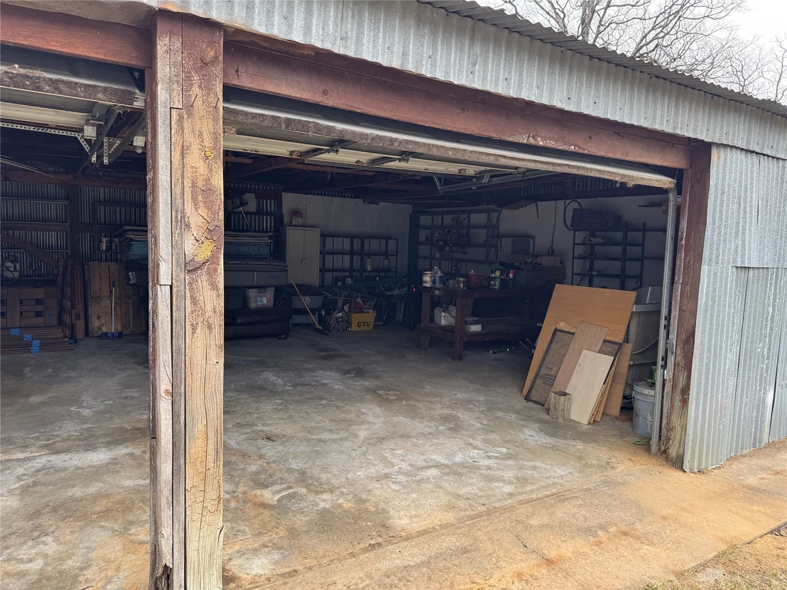 Photo of 589 Mohawk Drive