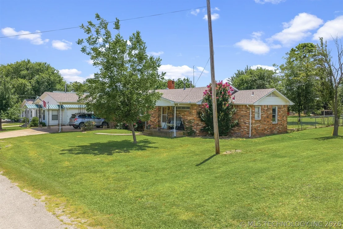 Photo of 302 3rd Street