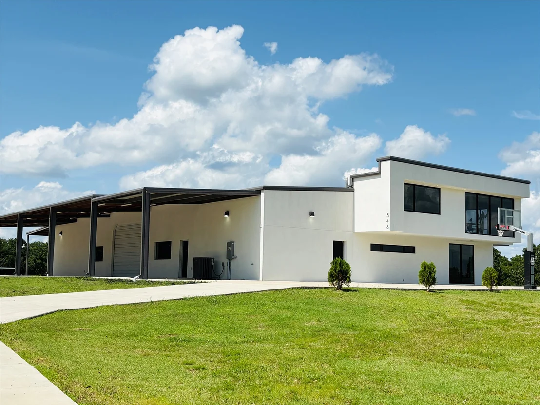 Photo of 546 Mockingbird