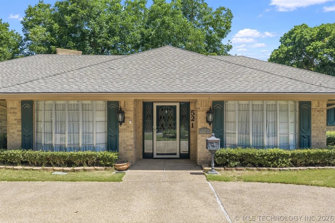 Photo of 521 Circle Drive