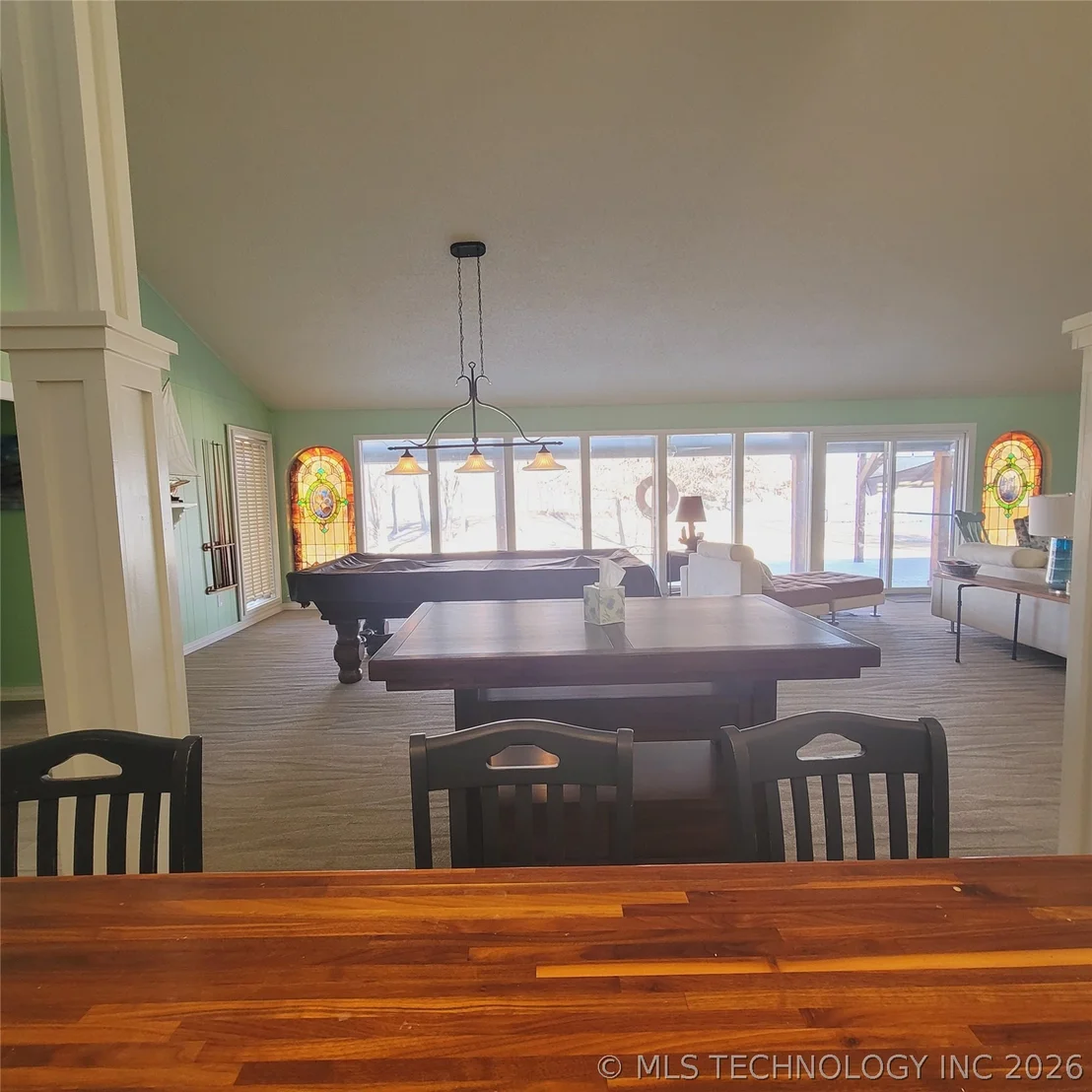 Photo of 105 Lakeview Drive