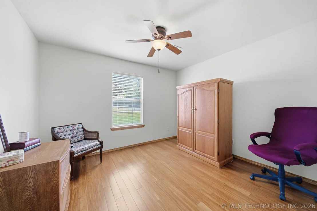 Photo of 2301 Piney Point Avenue