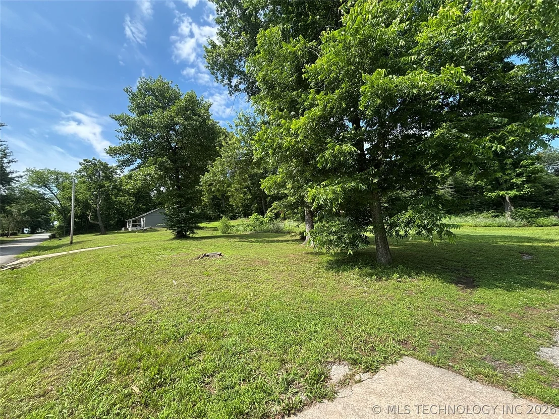 Photo of 316 S 6th Street
