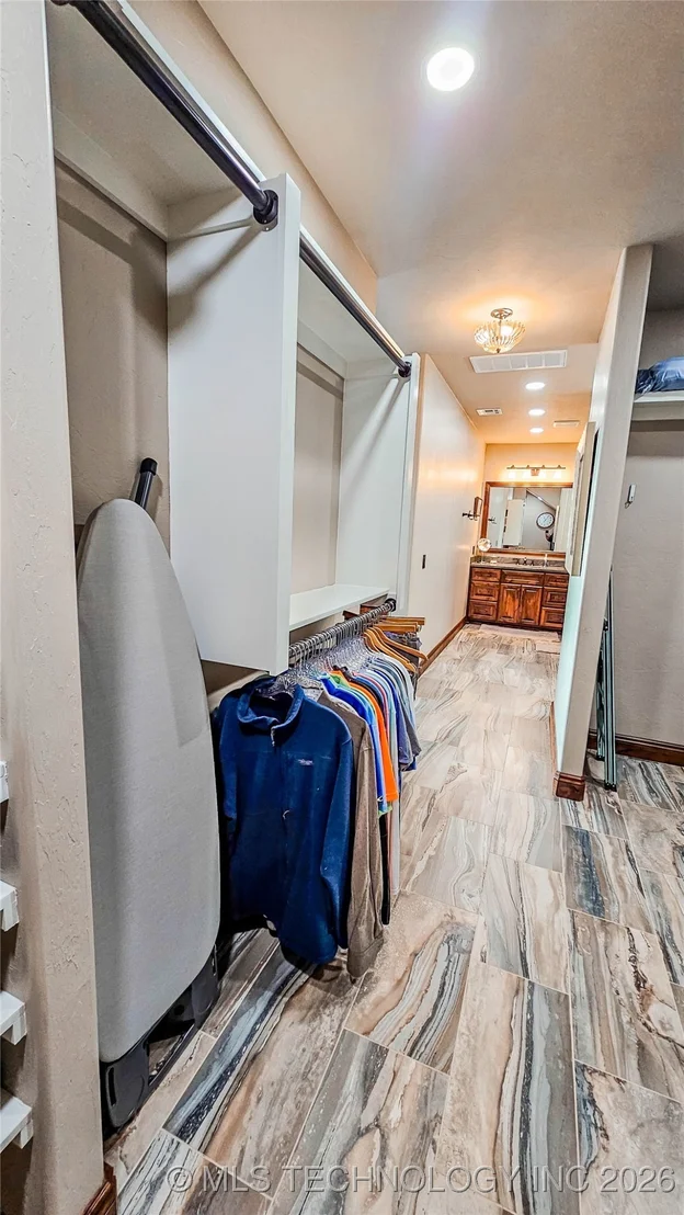 Photo of 417188 Mockingbird Lane