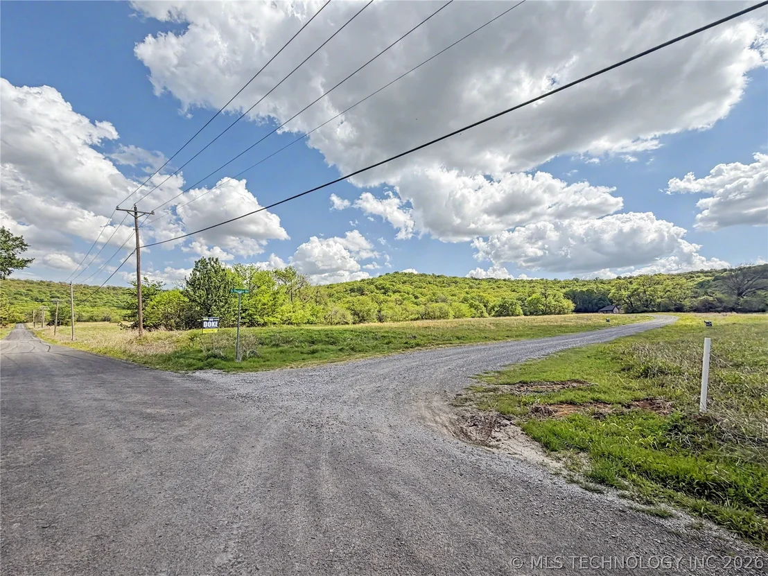 Photo of 414 S Thunder Road