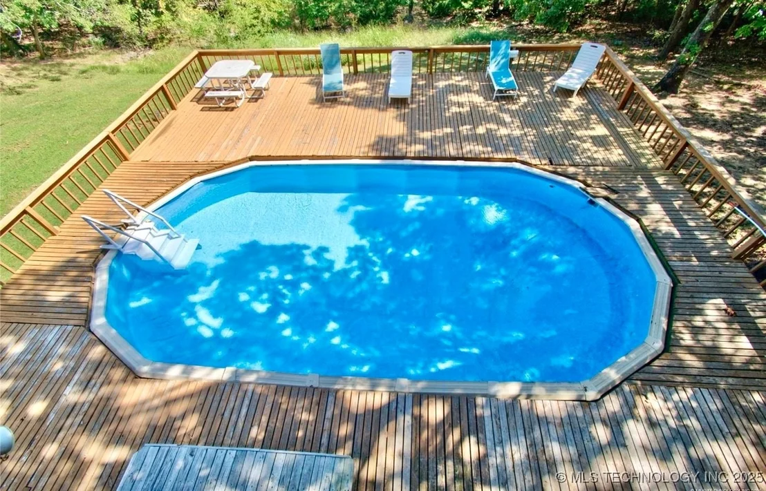 Photo of 1048 Robin Hood Road