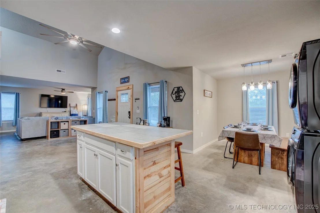 Photo of 555 Williams Drive