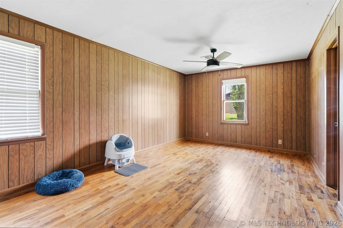 Photo of 302 3rd Street