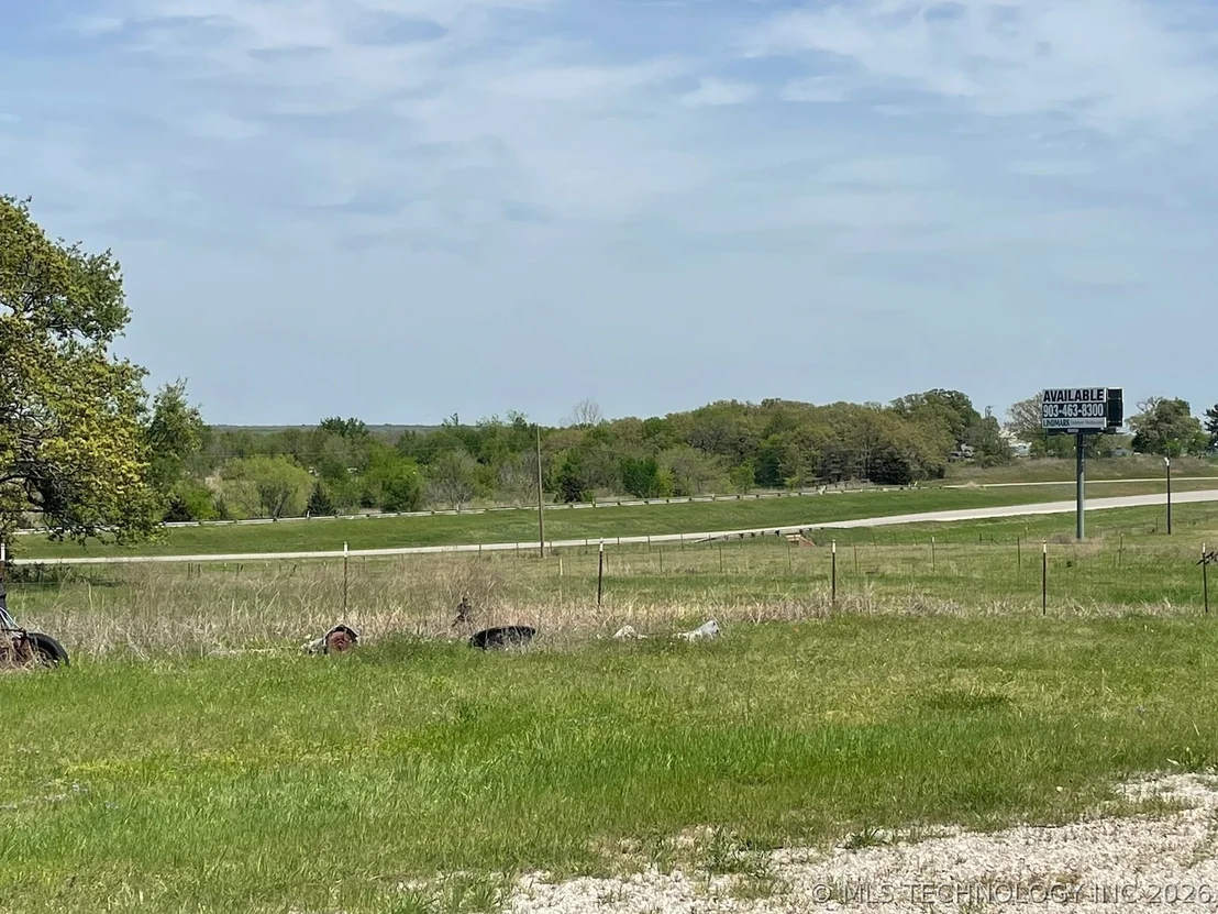 Photo of 4509 Midway