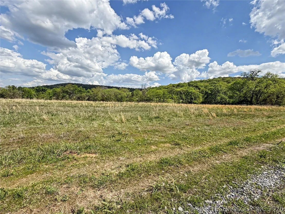 Photo of 414 S Thunder Road