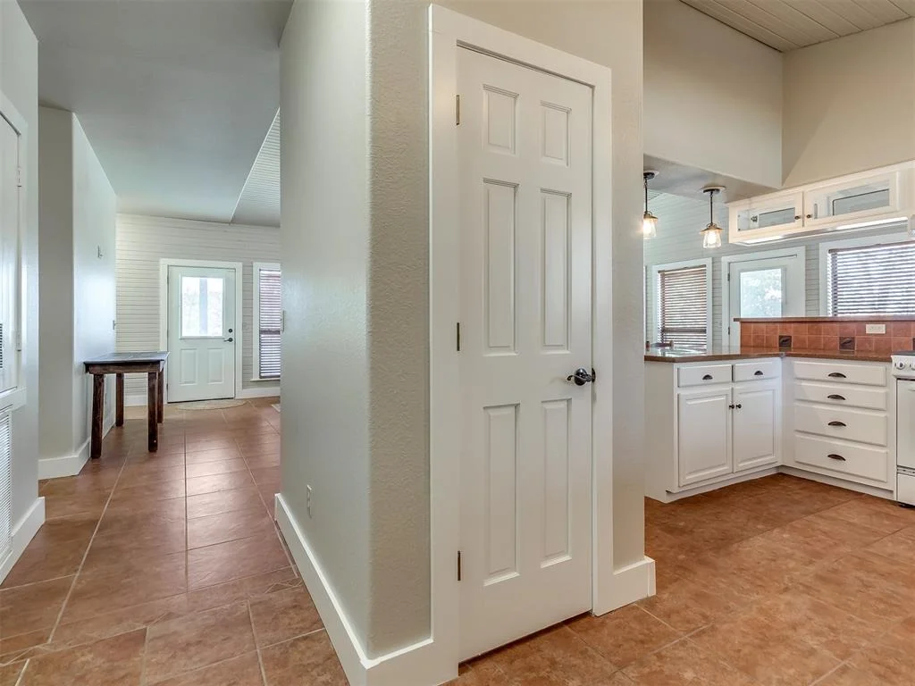 Photo of 1656 McNally Road
