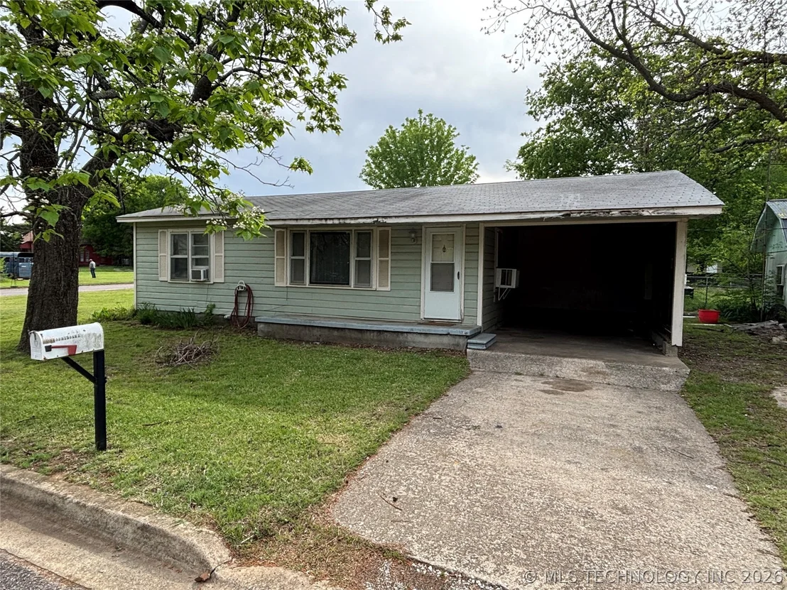 Photo of 902 Roosevelt