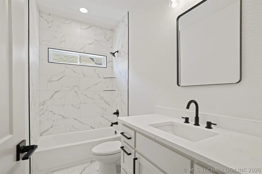 Photo of 849 Springfield Court