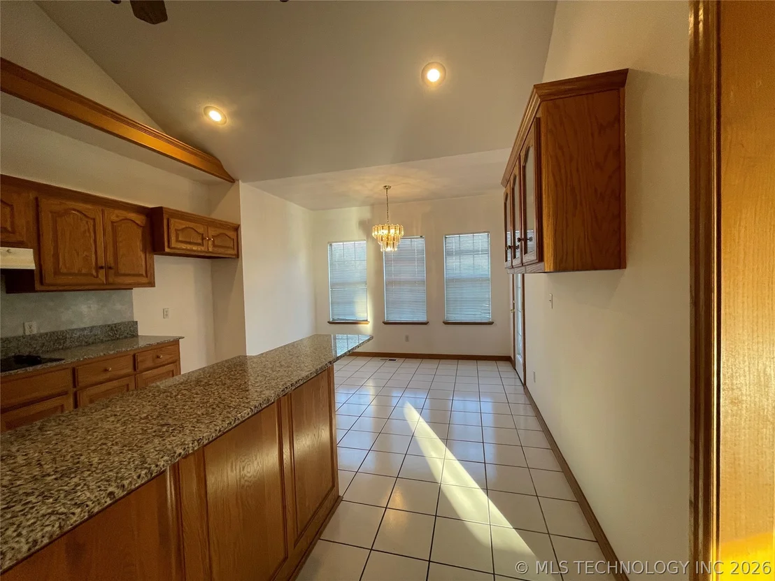 Photo of 3700 Shefield