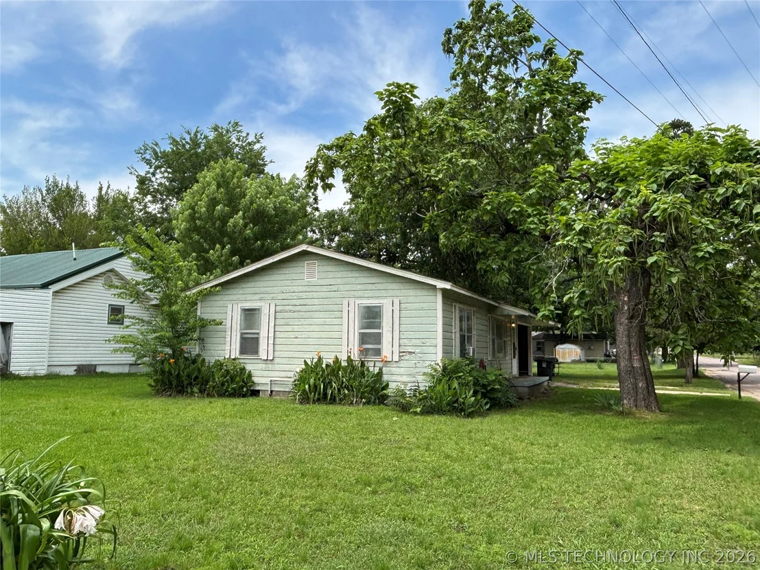 Photo of 902 Roosevelt