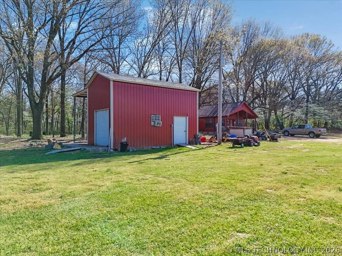Photo of 2576 Winnett Road