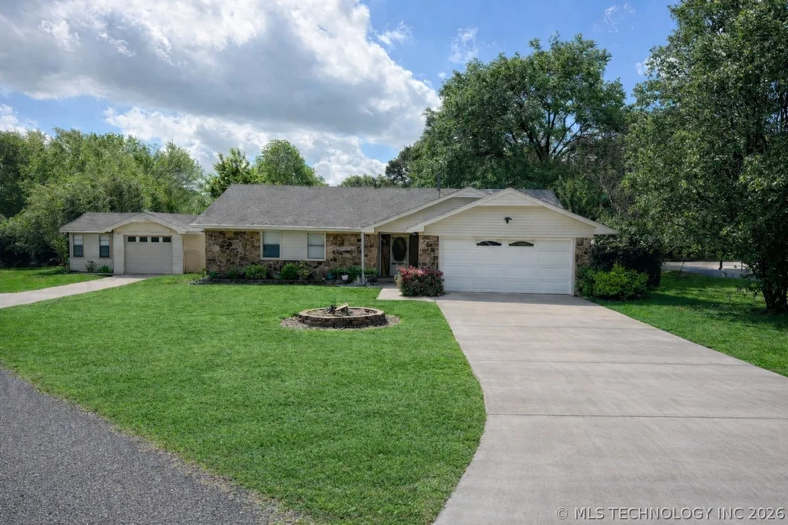 Photo of 20 Brookwood Drive