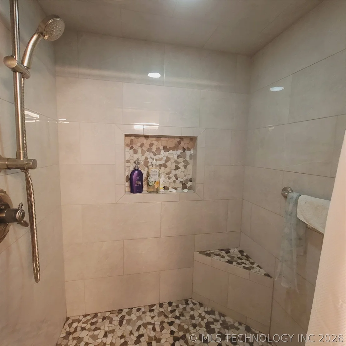 Photo of 324 Falcon Lane