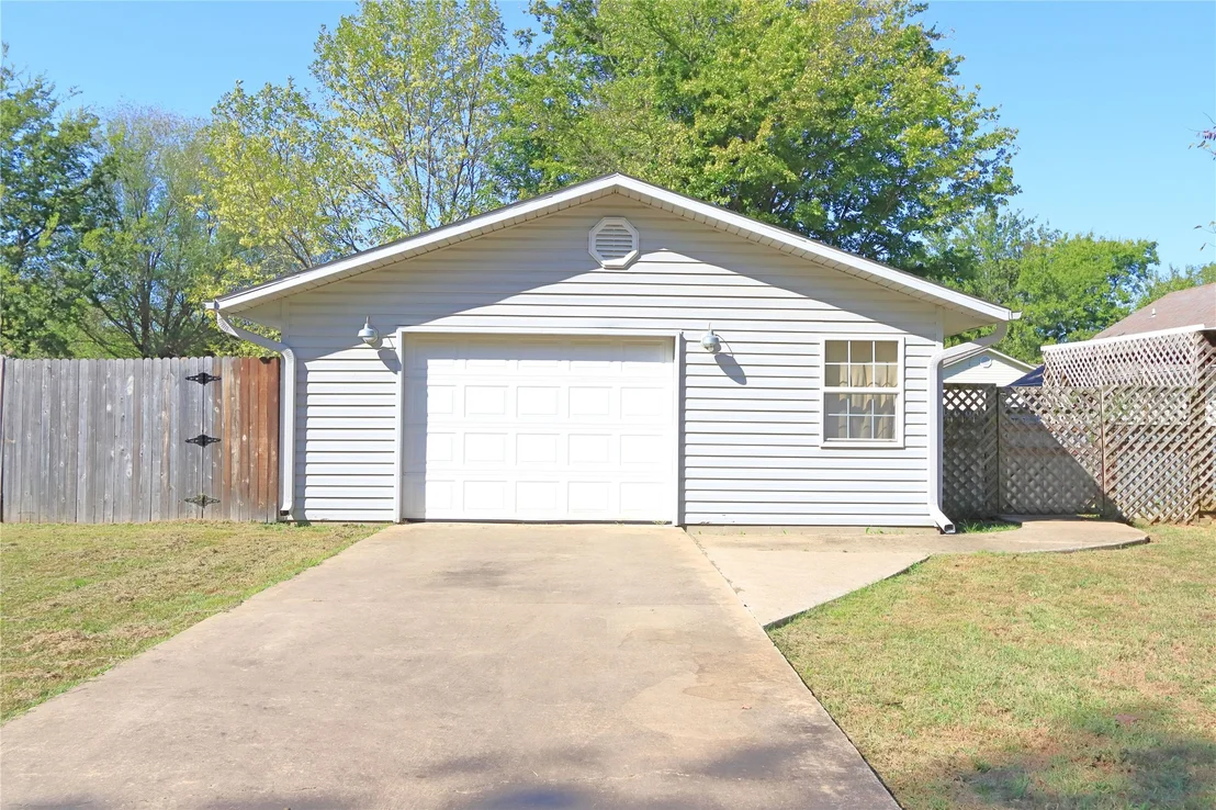 Photo of 1508 SE 6th Street