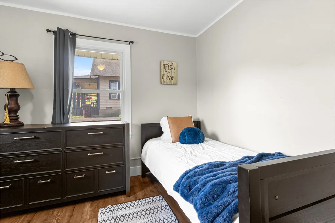 Photo of 401 High Street