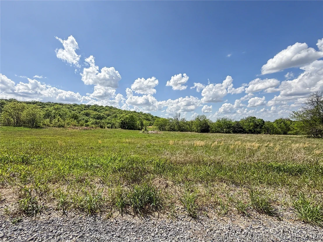 Photo of 420 S Thunder Road