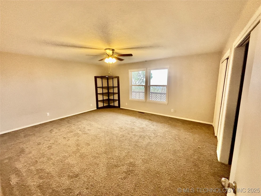 Photo of 413804 E 1212 Road