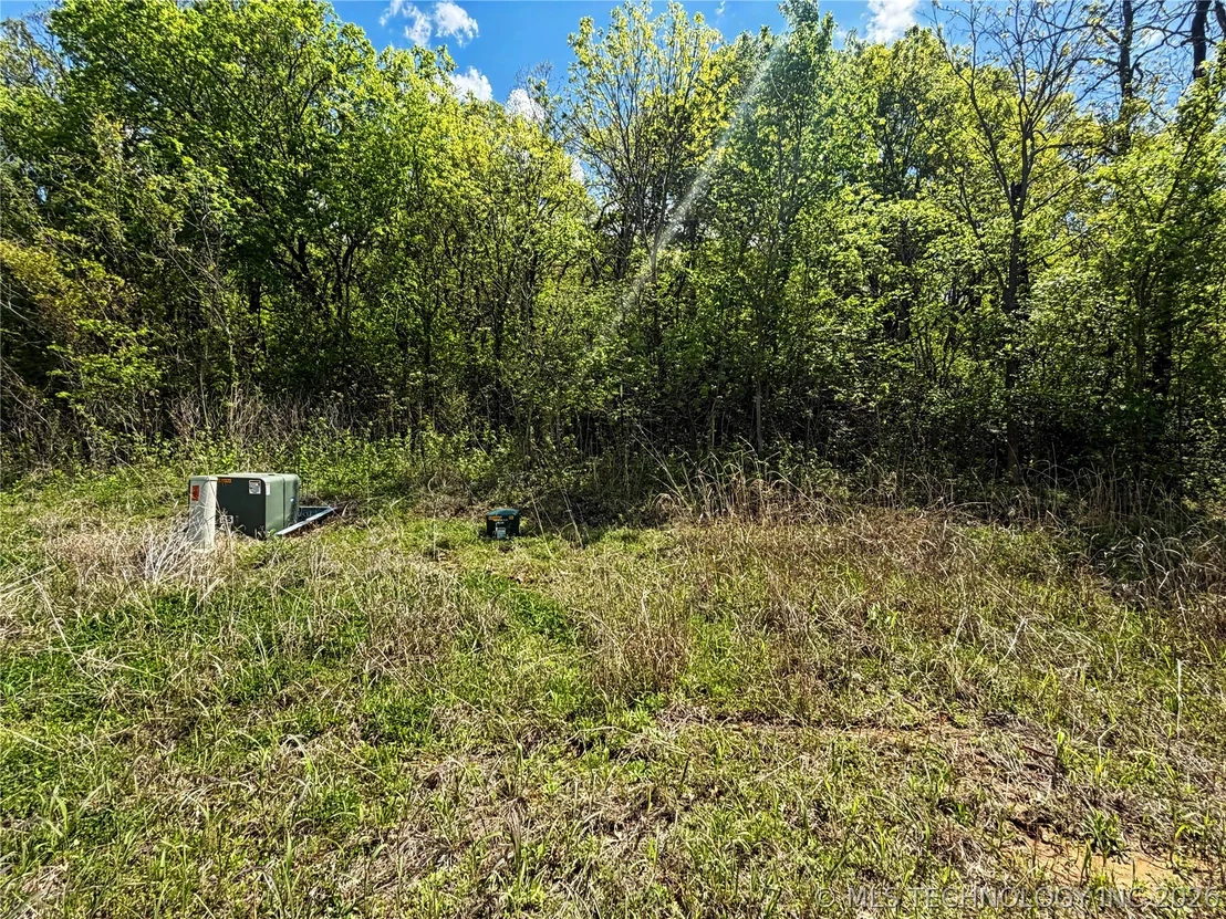 Photo of 417 S Thunder Road