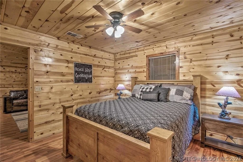 Photo of 609 Canoe Road
