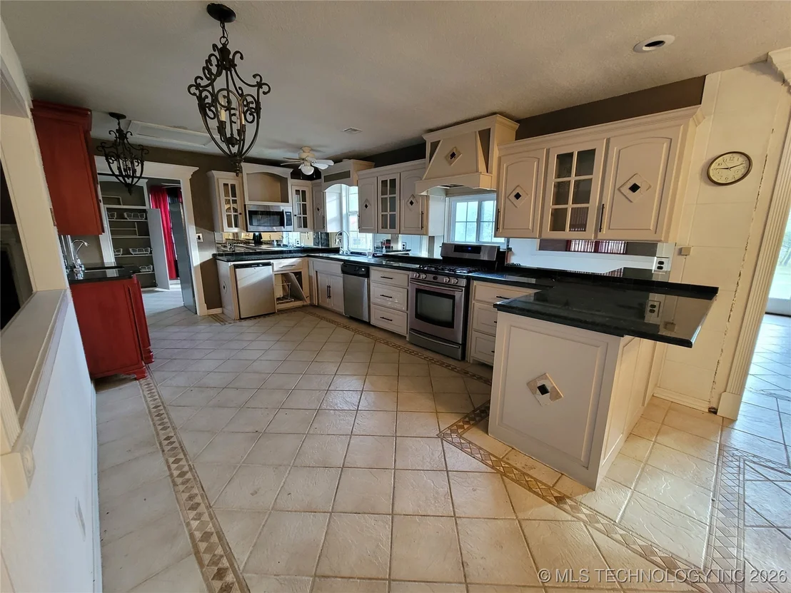 Photo of 395 Bower Road