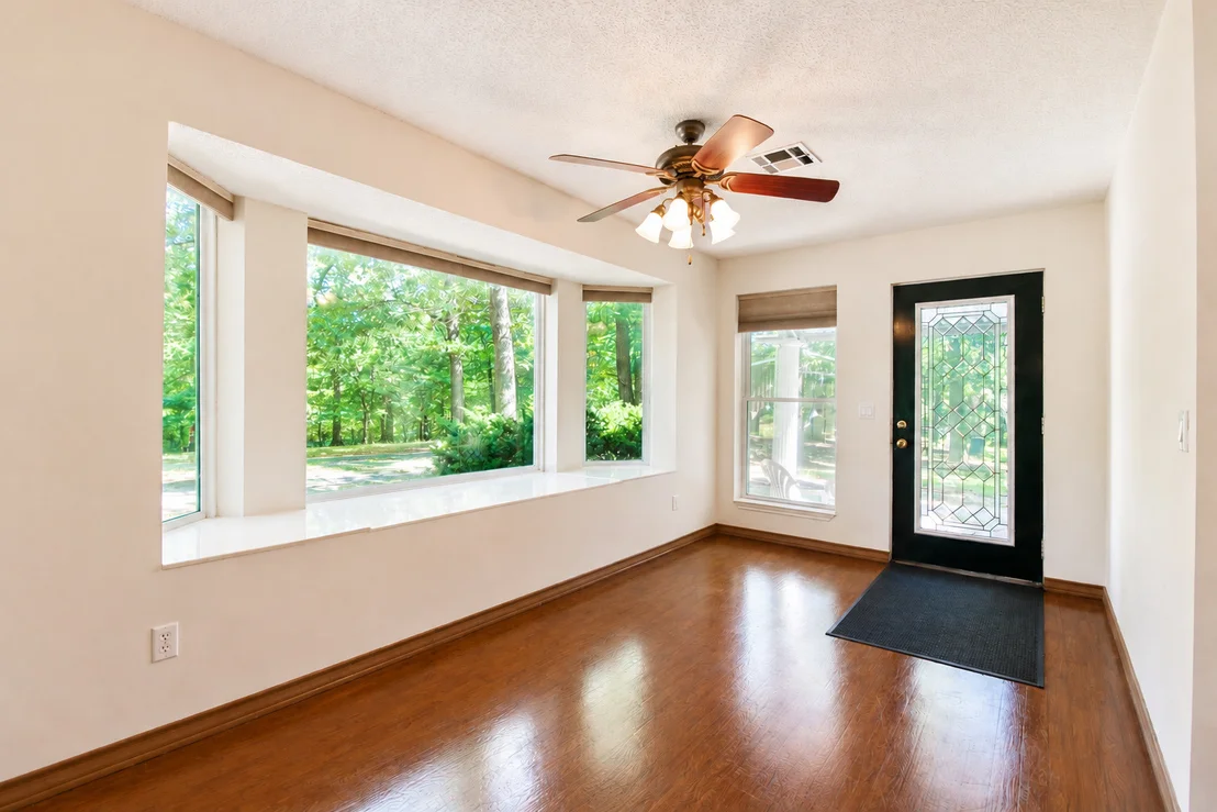 Photo of 3260 Howard Road
