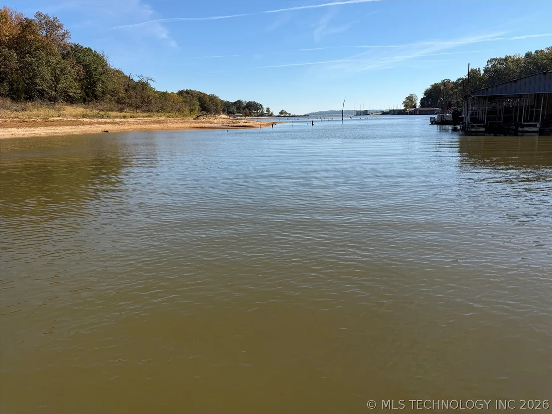 Photo of 425671 E 1168 Road