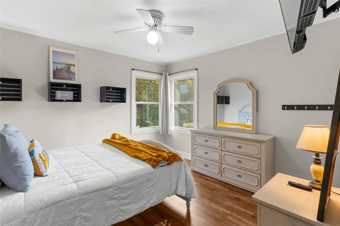 Photo of 401 High Street