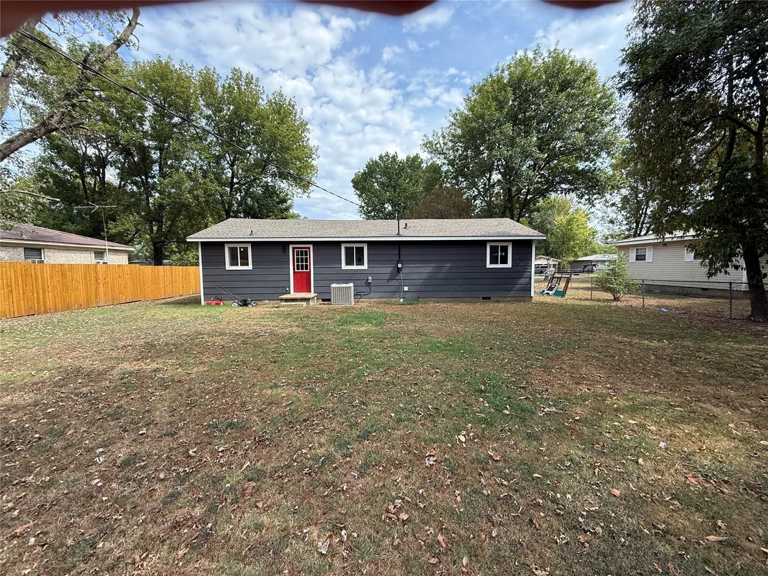 Photo of 702 6th Avenue