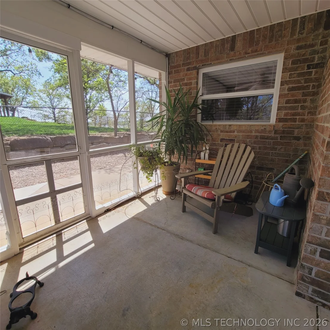 Photo of 324 Falcon Lane