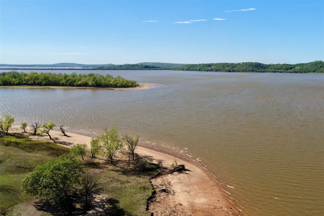 Photo of 25 E Shoreline Drive