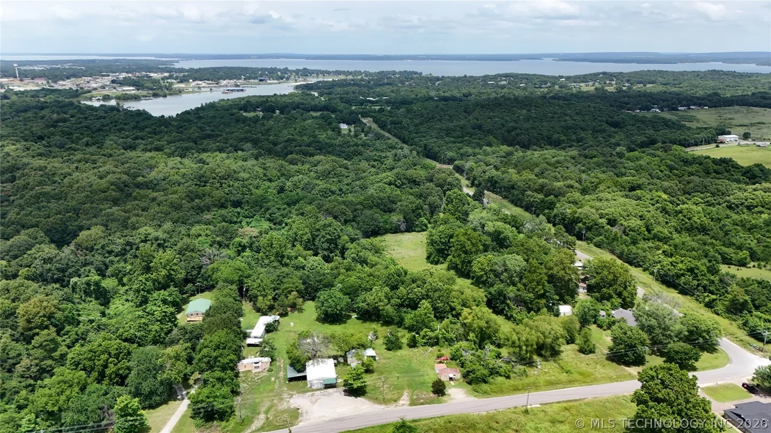 Photo of 330 E 1210 Road